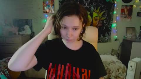 Lil online show from 09/25/25, 06:11