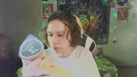 Lil online show from 12/04/25, 11:19