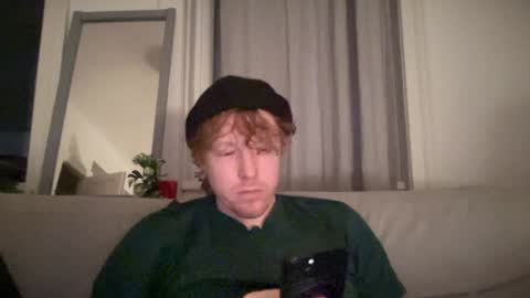 Snapshot of lilginge1 chatting on 02/02/25, 09:23 lilginge1 online show from 02/02/25, 09:23