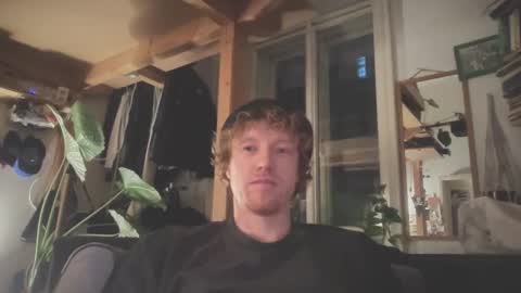 Snapshot of lilginge1 chatting on 10/07/25, 09:23 lilginge1 online show from 10/07/25, 09:23