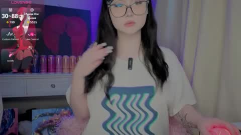 Nika and Lori online show from 04/28/26, 11:04