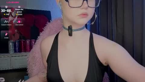 Snapshot of lilhornyprincess chatting on 07/27/26, 05:36 Nika and Lori online show from 07/27/26, 05:36