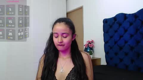 Snapshot of lili666_ chatting on 11/02/25, 03:42 Lili online show from 11/02/25, 03:42