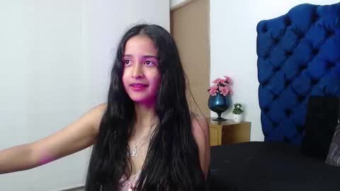 Snapshot of lili666_ chatting on 11/18/25, 03:12 Lili online show from 11/18/25, 03:12