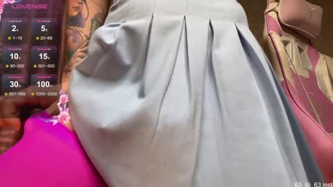 Snapshot of lili_01 chatting on 11/13/25, 02:38 Lili online show from 11/13/25, 02:38