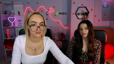 Snapshot of lili_blake_ chatting on 03/26/26, 07:03 Lili online show from 03/26/26, 07:03