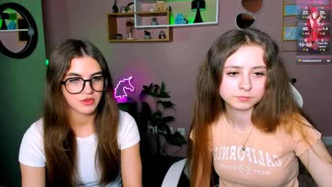 Snapshot of lili_blake_ chatting on 03/26/26, 07:08 Lili online show from 03/26/26, 07:08