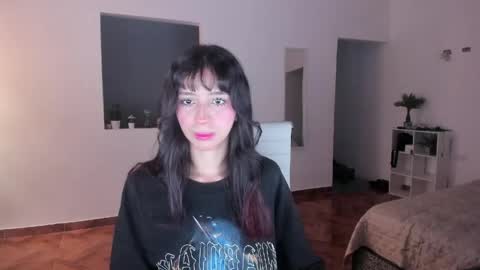 lili_cherry_ online show from 06/08/26, 08:42