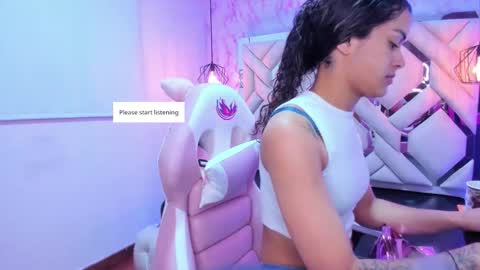 lili_evanss online show from 10/20/25, 11:32