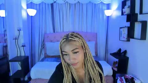 Snapshot of lili_harvey chatting on 10/03/25, 03:25 Lili online show from 10/03/25, 03:25