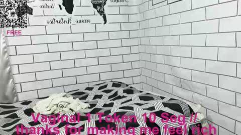 Snapshot of lili_hot_1 chatting on 11/12/25, 04:51 lili_hot_1 online show from 11/12/25, 04:51