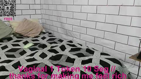 Snapshot of lili_hot_1 chatting on 11/13/25, 06:07 lili_hot_1 online show from 11/13/25, 06:07