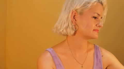 Lili online show from 03/02/26, 11:11