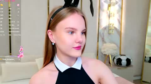 Snapshot of lili_lohan chatting on 07/09/26, 05:22 lili_lohan online show from 07/09/26, 05:22