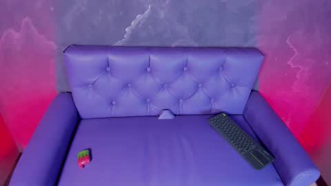 Lili  online show from 10/01/25, 07:20