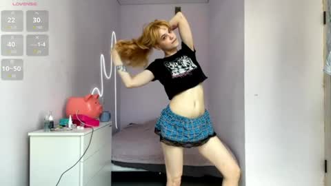 Lili online show from 07/17/26, 09:27