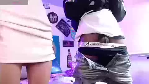 Snapshot of lili_roussi chatting on 09/11/25, 10:43 lili_roussi online show from 09/11/25, 10:43