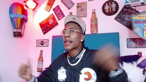 Snapshot of lili_roussi chatting on 11/26/25, 08:10 lili_roussi online show from 11/26/25, 08:10