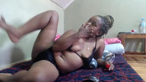 liliah online show from 02/01/25, 12:58