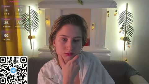 Snapshot of lilian_daniels chatting on 12/18/25, 04:29 Lilian online show from 12/18/25, 04:29