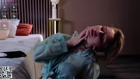 Snapshot of lilian_daniels chatting on 02/25/26, 01:26 Lilian online show from 02/25/26, 01:26