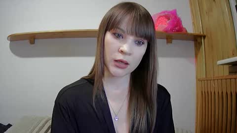 Lili online show from 02/06/26, 07:17