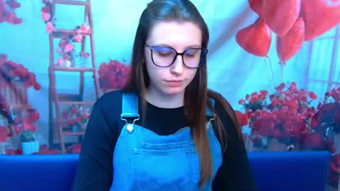 Snapshot of lilianashine chatting on 04/19/26, 05:07 lilianashine online show from 04/19/26, 05:07