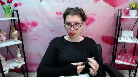 Snapshot of lilianashine chatting on 05/31/26, 05:04 lilianashine online show from 05/31/26, 05:04