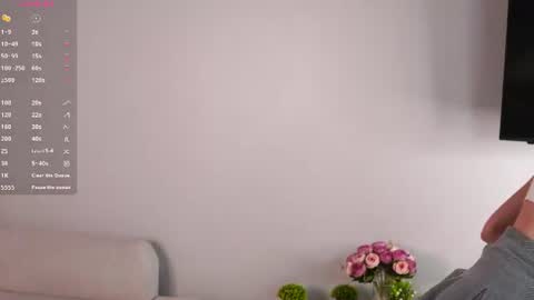 Snapshot of lilianbickford chatting on 06/14/26, 03:03 Hi I am Luna online show from 06/14/26, 03:03