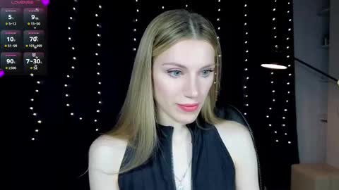 Snapshot of lilianna_wilde chatting on 03/07/25, 04:11 Anna online show from 03/07/25, 04:11