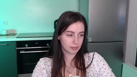 Snapshot of liliatlu chatting on 04/21/26, 01:42 Lilu online show from 04/21/26, 01:42