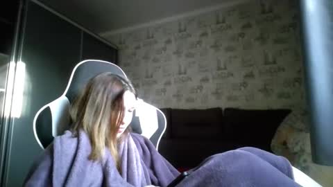 liliawoolf online show from 11/06/25, 06:03