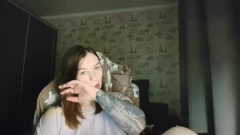 liliawoolf online show from 04/16/26, 02:34