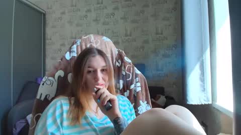 liliawoolf online show from 05/05/26, 08:33