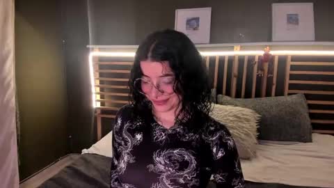 Snapshot of lilibeth___ chatting on 03/06/25, 05:46 Lili online show from 03/06/25, 05:46