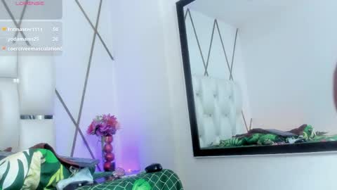 Snapshot of lilicameron_ chatting on 04/17/26, 11:52 LIli cameron online show from 04/17/26, 11:52