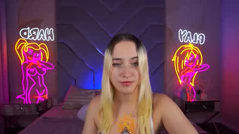 lilielfie online show from 11/30/25, 10:36