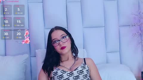 Lili online show from 12/13/24, 10:23