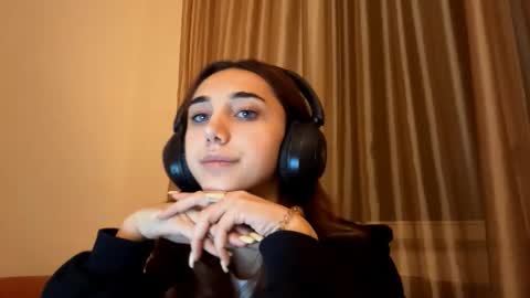 Snapshot of lilihalvorsen chatting on 09/14/25, 10:31 Lina online show from 09/14/25, 10:31