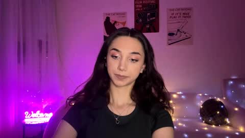 Lina online show from 03/30/26, 10:44