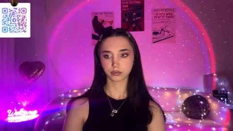 Snapshot of lilihalvorsen chatting on 04/20/26, 10:22 Lina online show from 04/20/26, 10:22