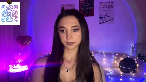 Snapshot of lilihalvorsen chatting on 04/22/26, 10:22 Lina online show from 04/22/26, 10:22