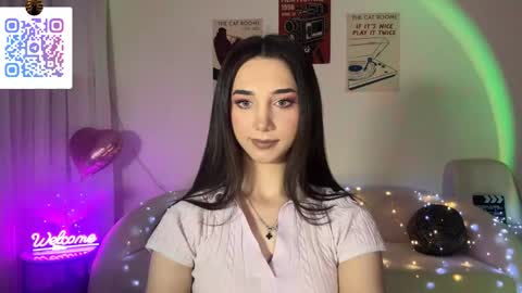 Snapshot of lilihalvorsen chatting on 04/27/26, 10:41 Lina online show from 04/27/26, 10:41