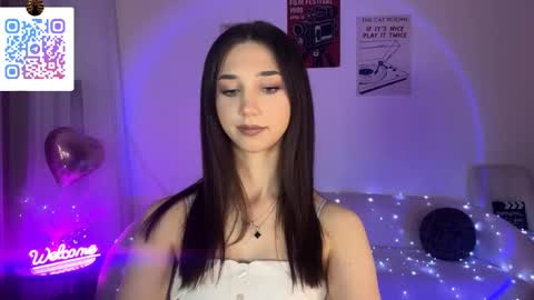 Snapshot of lilihalvorsen chatting on 05/24/26, 10:37 Lina online show from 05/24/26, 10:37