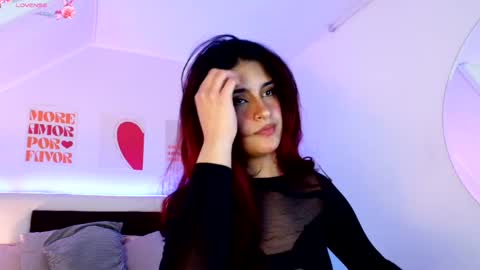 Lilith Savett online show from 05/27/26, 04:04