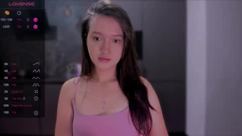 Snapshot of lililaluna chatting on 09/17/25, 05:58             ...  online show from 09/17/25, 05:58