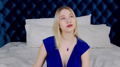 LiliLinn online show from 01/18/25, 08:10