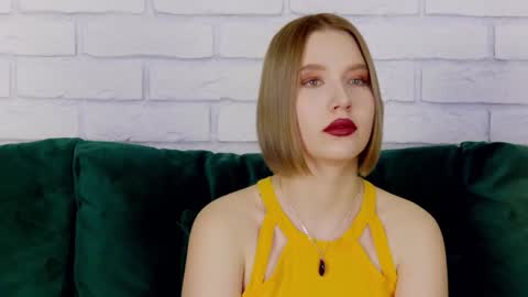 LiliLinn online show from 01/25/25, 07:38