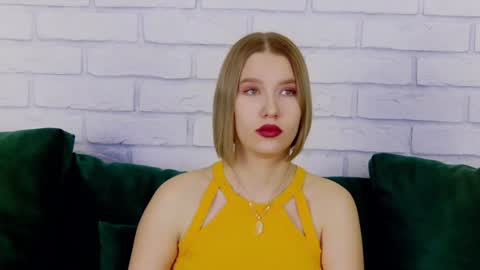 LiliLinn online show from 02/03/25, 05:07