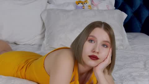 LiliLinn online show from 02/08/25, 10:07